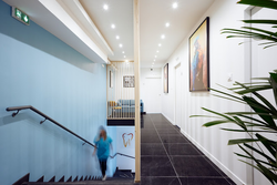 Dr. Ikram Chbab Chirurgien-dentiste Paris