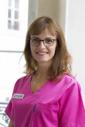 Dr Ysabelle Vieville Chirurgien-dentiste Paris